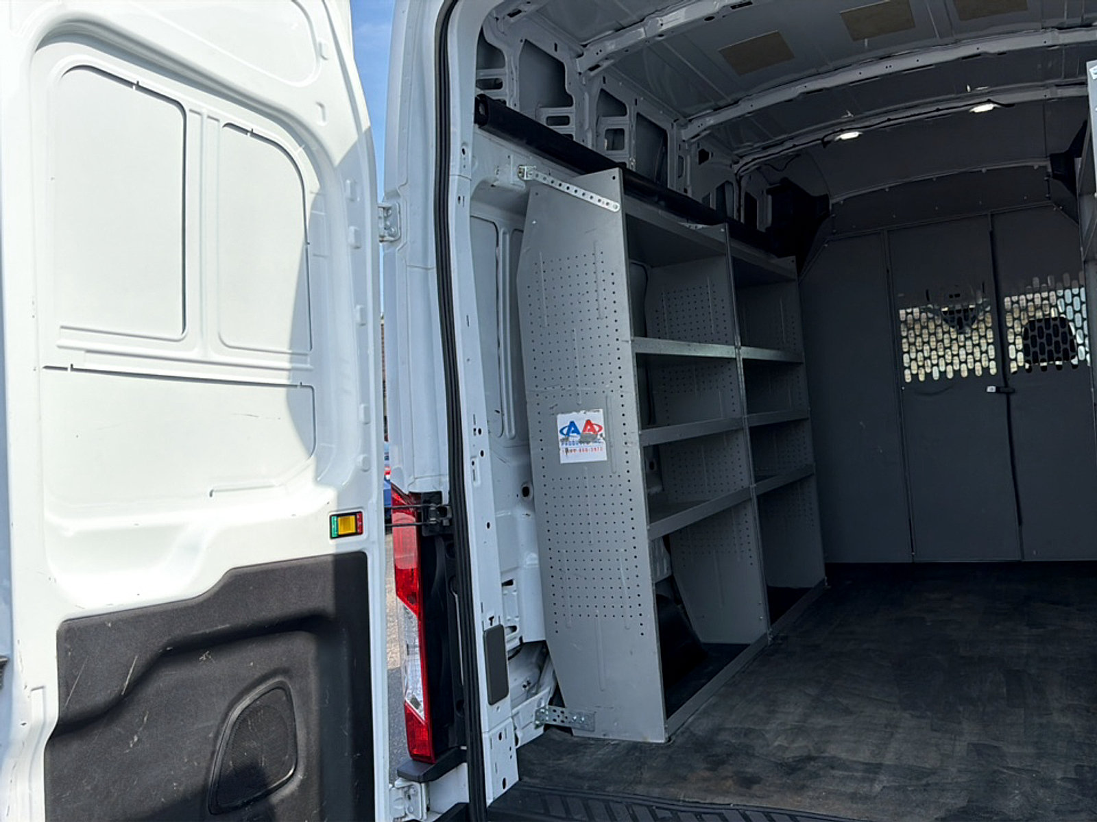 Used 2023 Ford Transit 250 148 High Roof RWD image 10