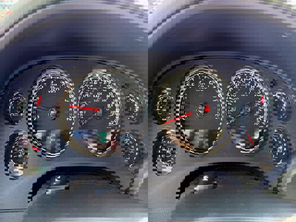 Used 2013 GMC Yukon XL SLT AWD/4WD image 20