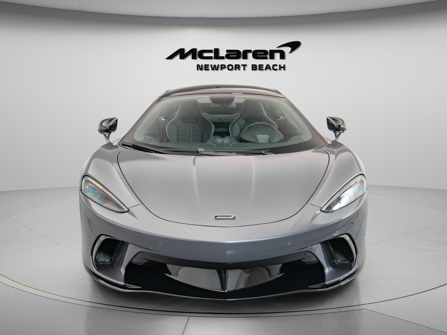 Used 2025 McLaren GTS RWD image 2