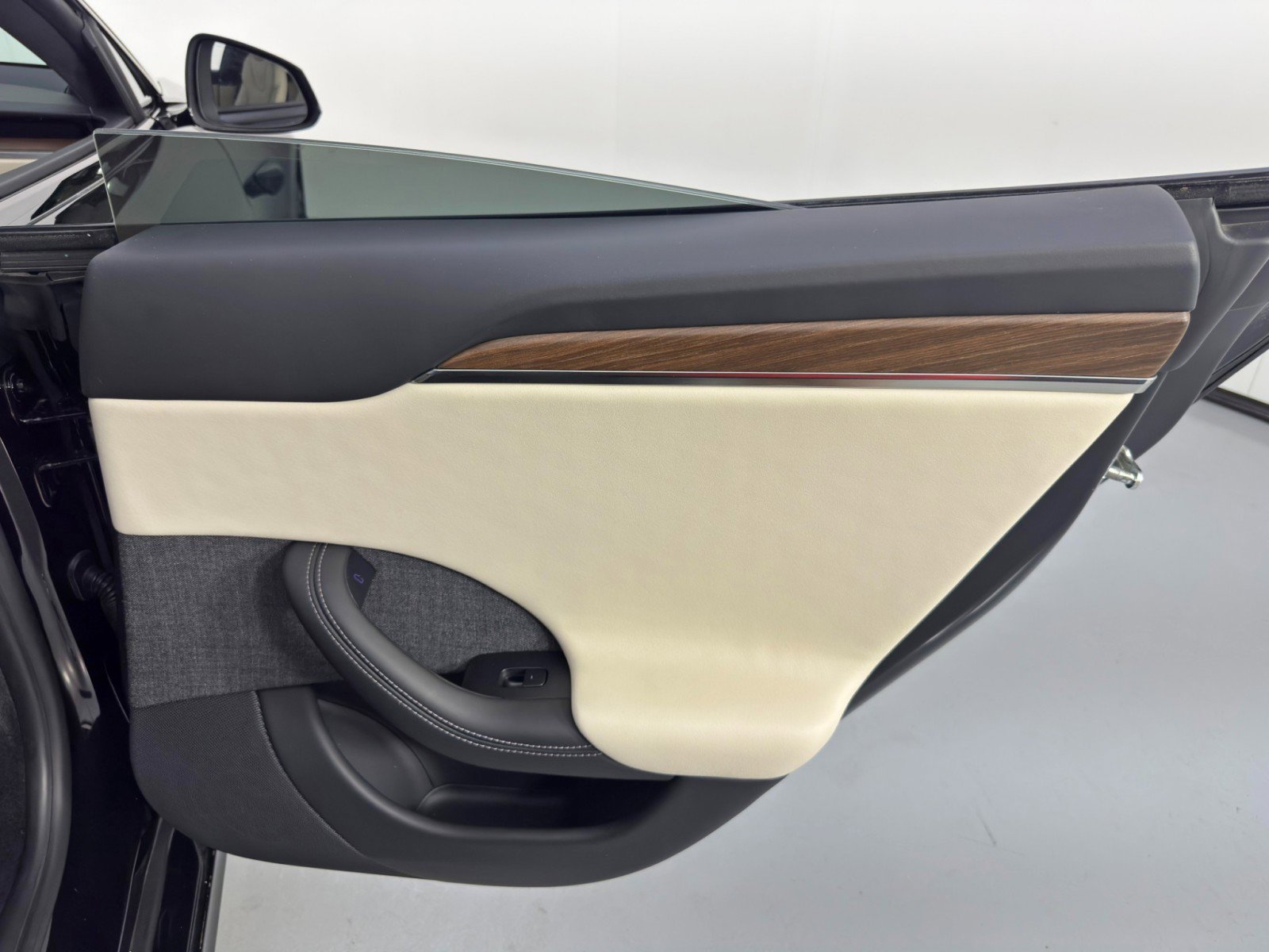 Used 2021 Tesla Model S Long Range image 48