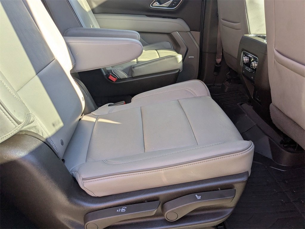 Certified 2024 GMC Yukon XL SLT w/ SLT Luxury Package image 27