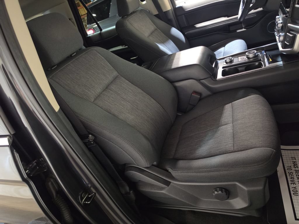 Used 2022 Ford Expedition Max XLT AWD/4WD image 26