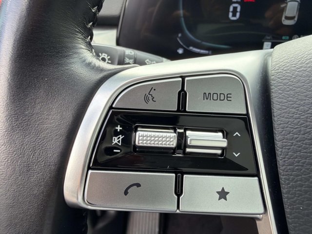 Used 2025 Kia Telluride S FWD image 26