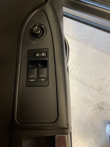 Used 2014 Dodge Challenger SXT RWD image 15