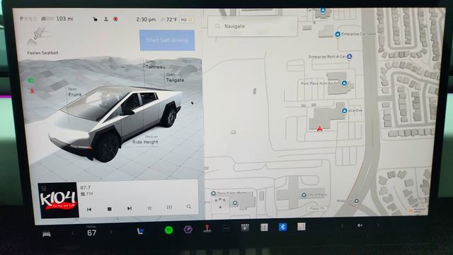 Used 2024 Tesla Cybertruck AWD Crew Cab image 40