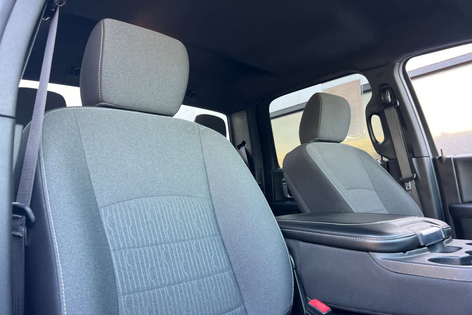 Used 2022 RAM 1500 Classic Warlock w/ Electronics Group AWD/4WD image 19