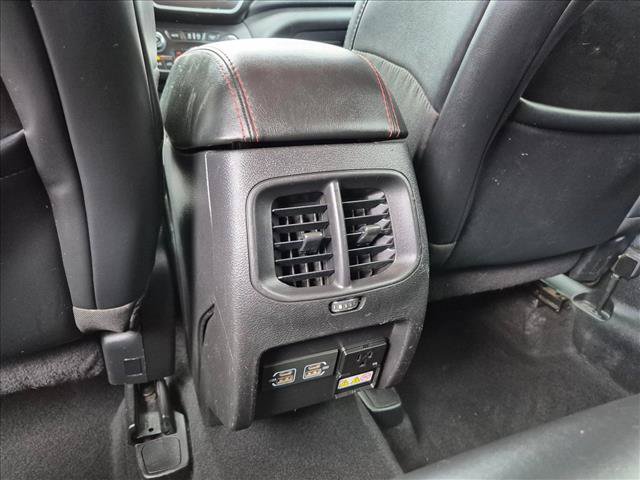 Used 2021 Jeep Cherokee Trailhawk AWD/4WD image 15