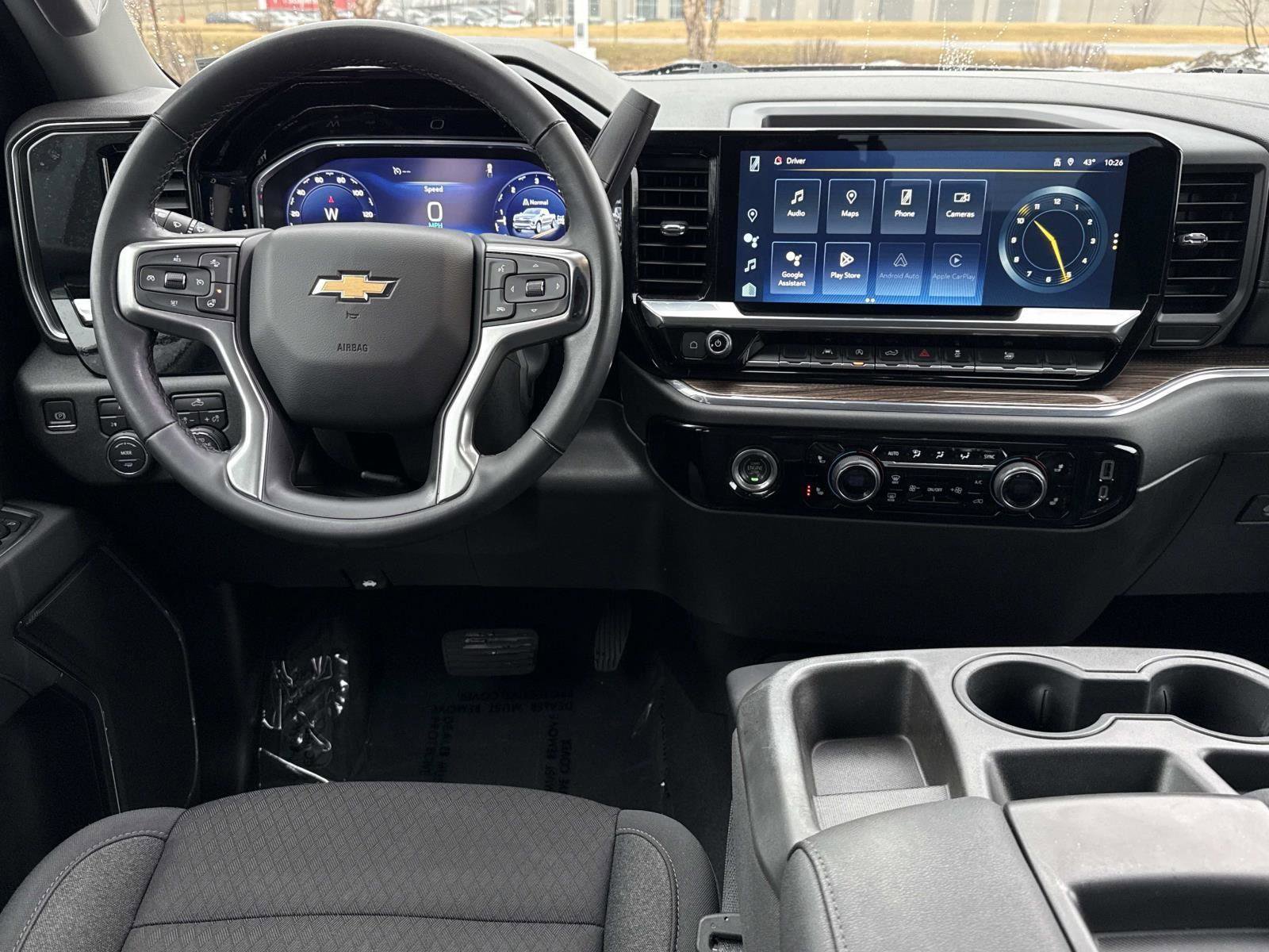 Used 2023 Chevrolet Silverado 1500 LT image 2