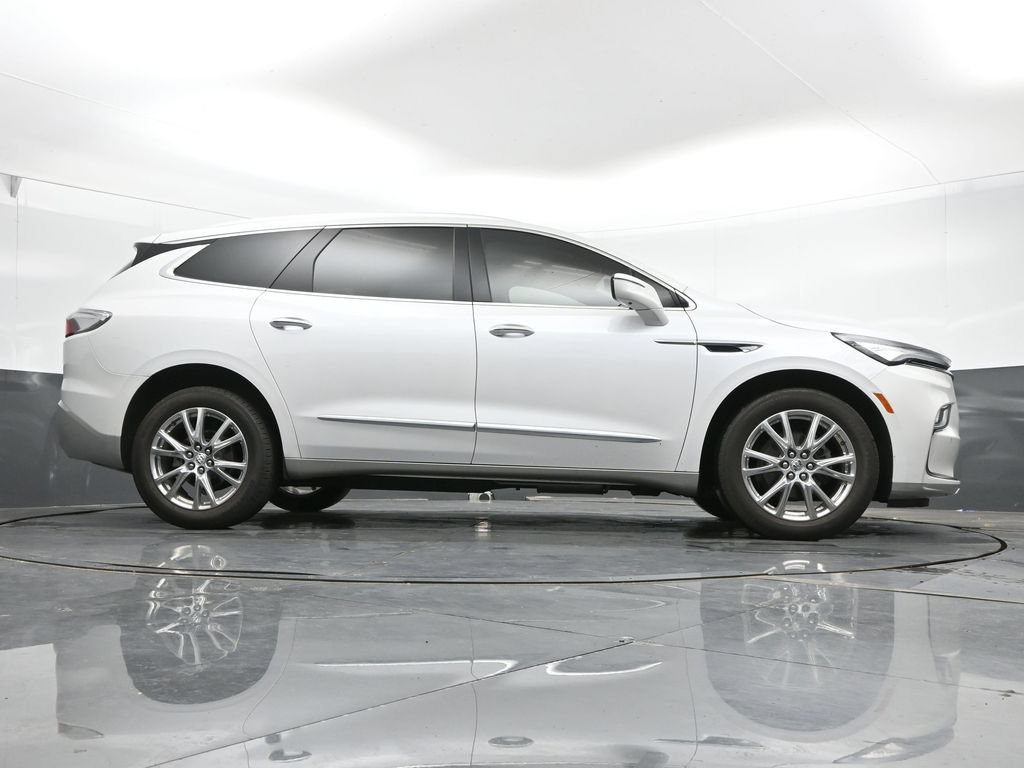 Used 2023 Buick Enclave Premium w/ Experience Buick Package AWD/4WD image 44