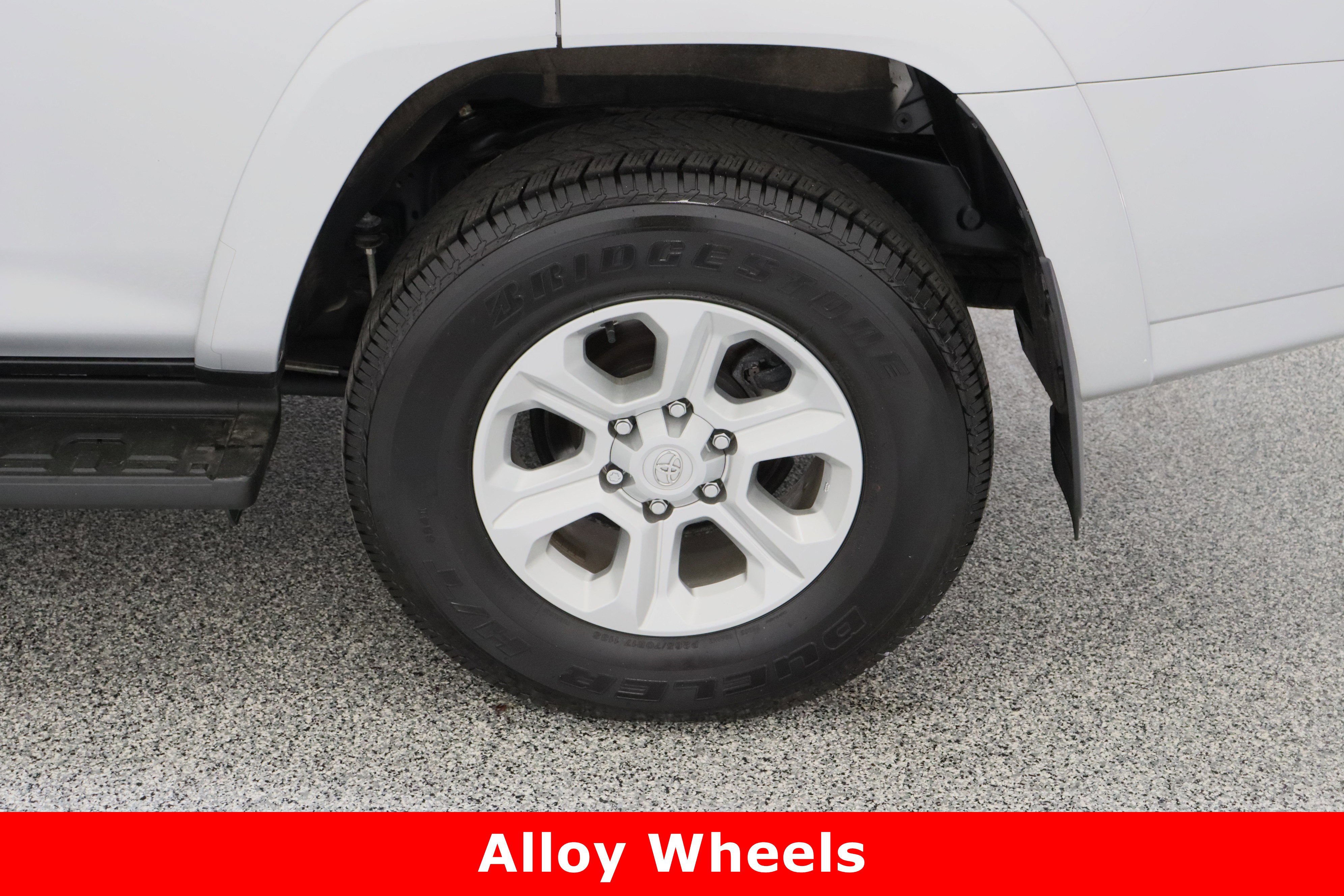 Certified 2024 Toyota 4Runner SR5 AWD/4WD image 10