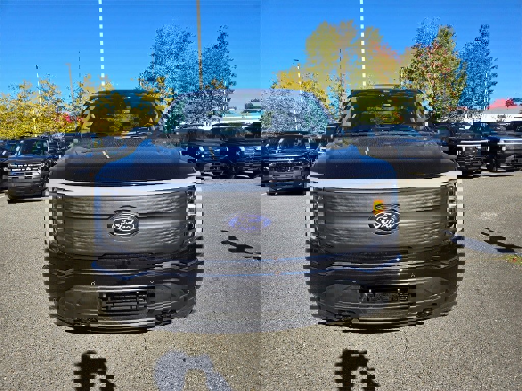 New 2025 Ford F150 Lightning Flash image 2