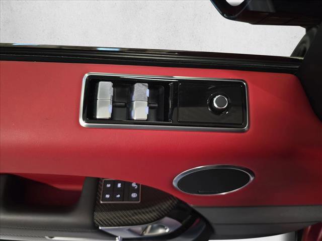 Used 2020 Land Rover Range Rover Sport SVR image 28