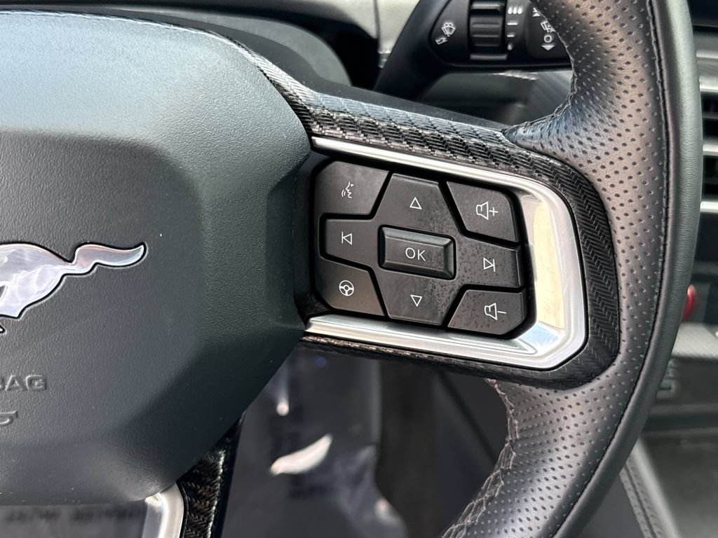 Used 2025 Ford Mustang GT Premium w/ GT Performance Package RWD image 17