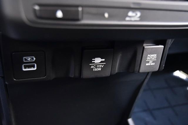 Used 2023 Honda Odyssey Touring image 19