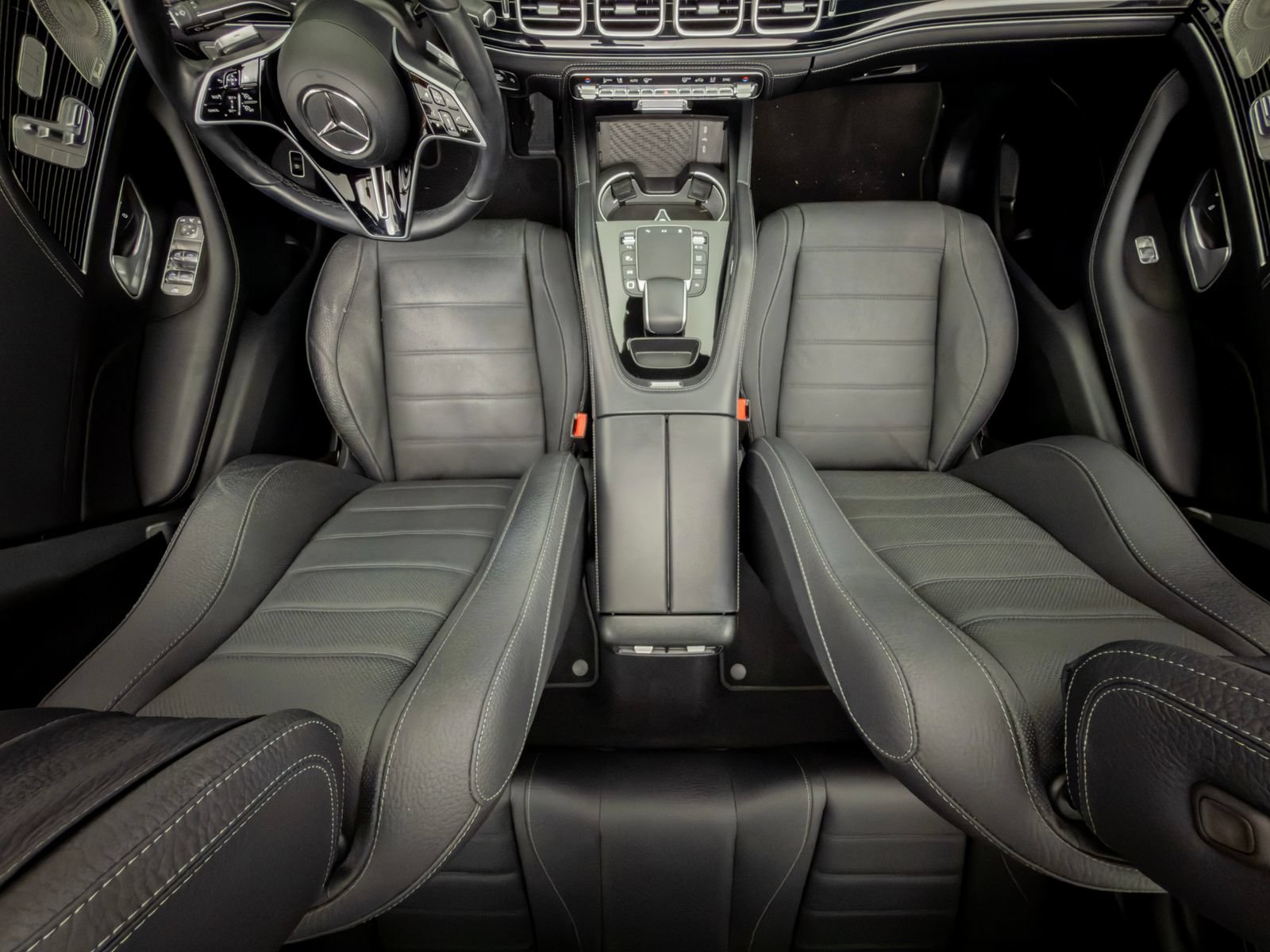 Used 2025 Mercedes-Benz GLE 450 4MATIC Coupe image 12