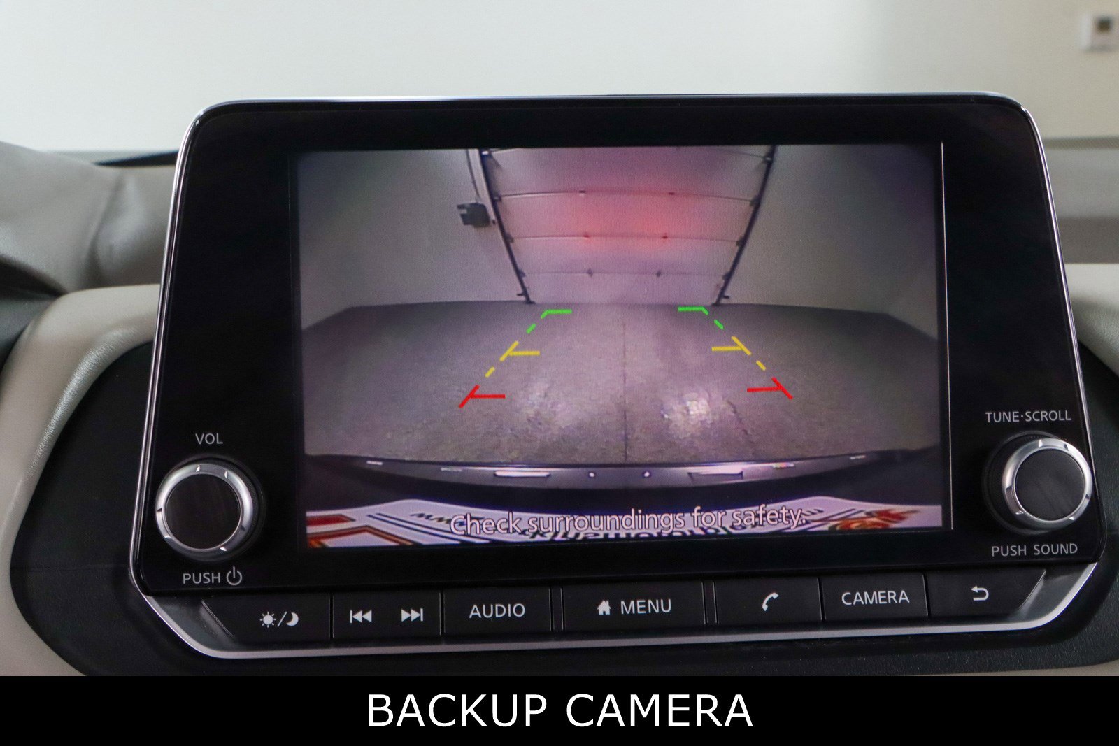 Used 2023 Nissan Rogue SV image 18