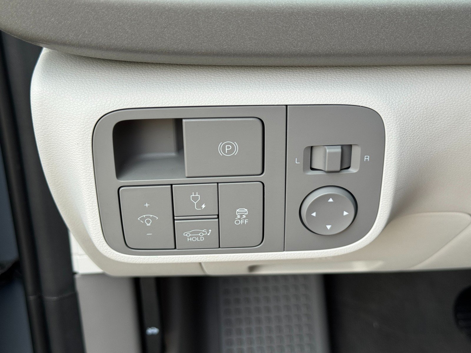 Used 2023 Hyundai Ioniq 6 SEL RWD image 15