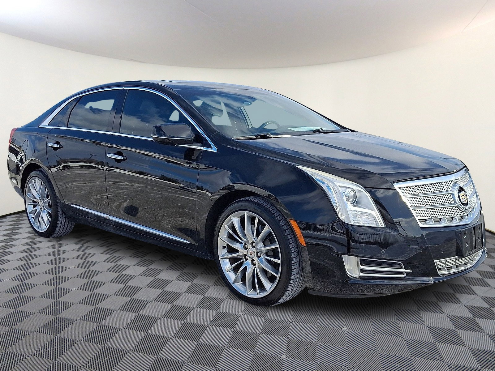 Used 2013 Cadillac XTS Platinum image 5