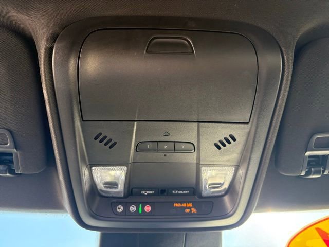 Used 2024 Cadillac XT4 Premium Luxury image 24