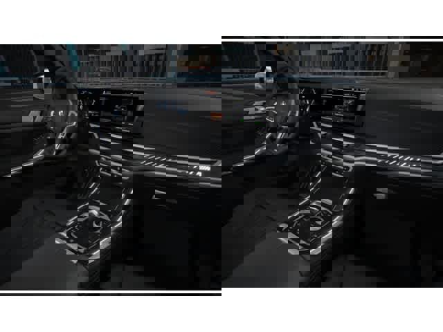 New 2026 BMW X7 M60i image 14