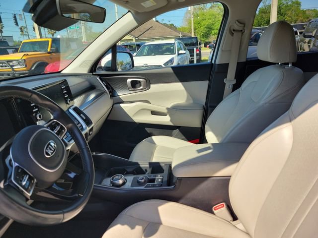 Used 2021 Kia Sorento EX image 15