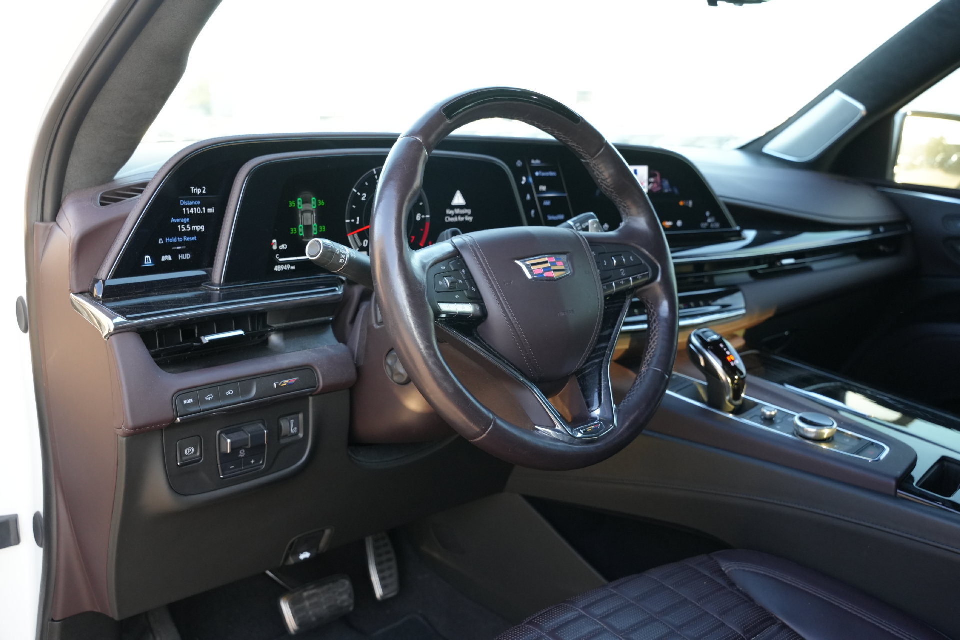 Certified 2023 Cadillac Escalade ESV V w/ LPO, ONYX Package AWD/4WD image 12