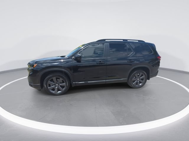 Used 2025 Honda Pilot Sport image 4