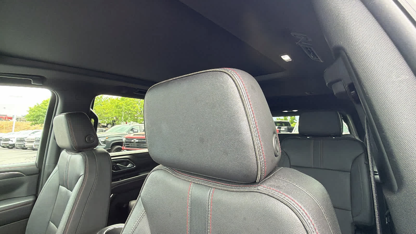 Used 2023 Chevrolet Tahoe RST w/ Luxury Package AWD/4WD image 11