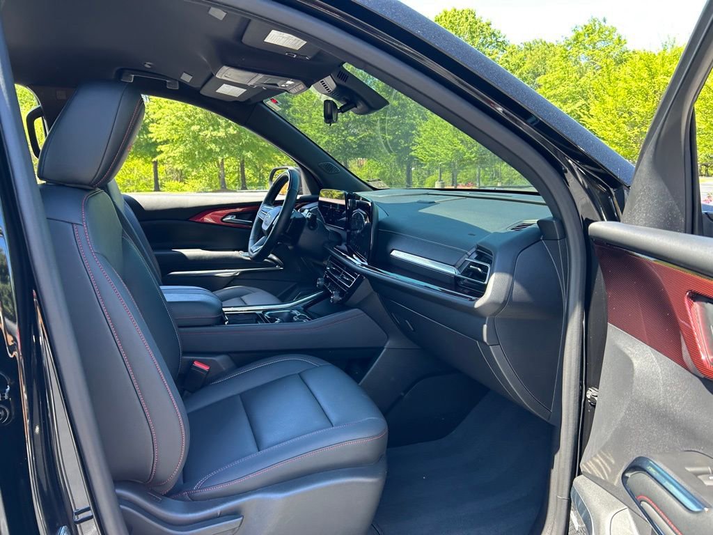 Used 2024 Chevrolet Traverse Z71 w/ Enhanced Driving Package image 39