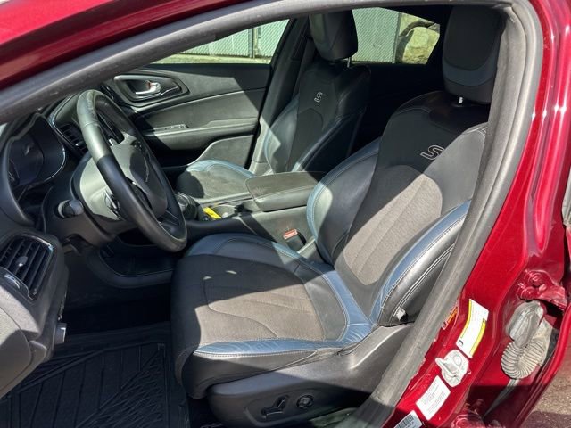 Used 2015 Chrysler 200 S w/ Comfort Group AWD/4WD image 12
