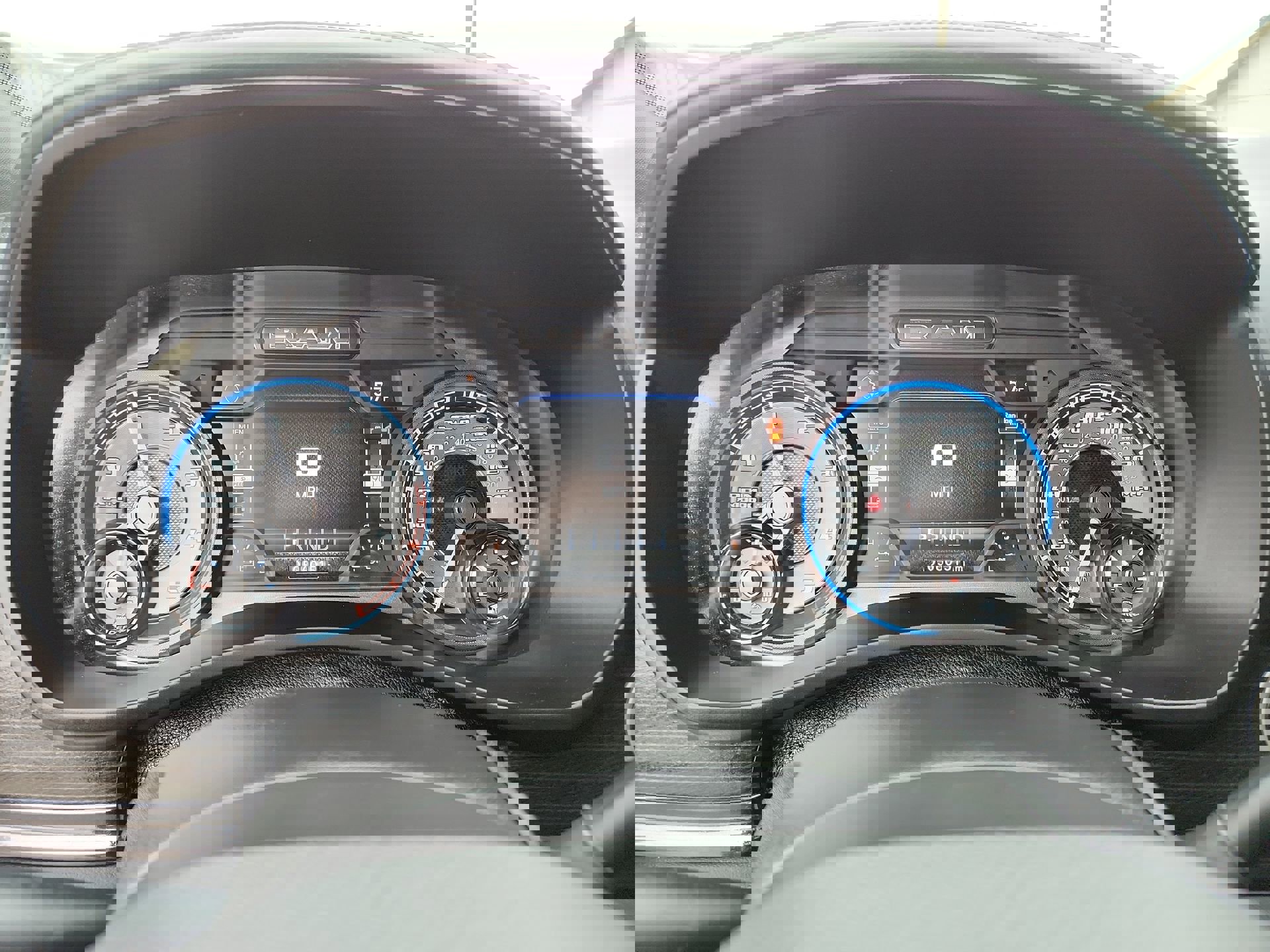 Certified 2022 RAM 2500 Limited w/ Night Edition image 10