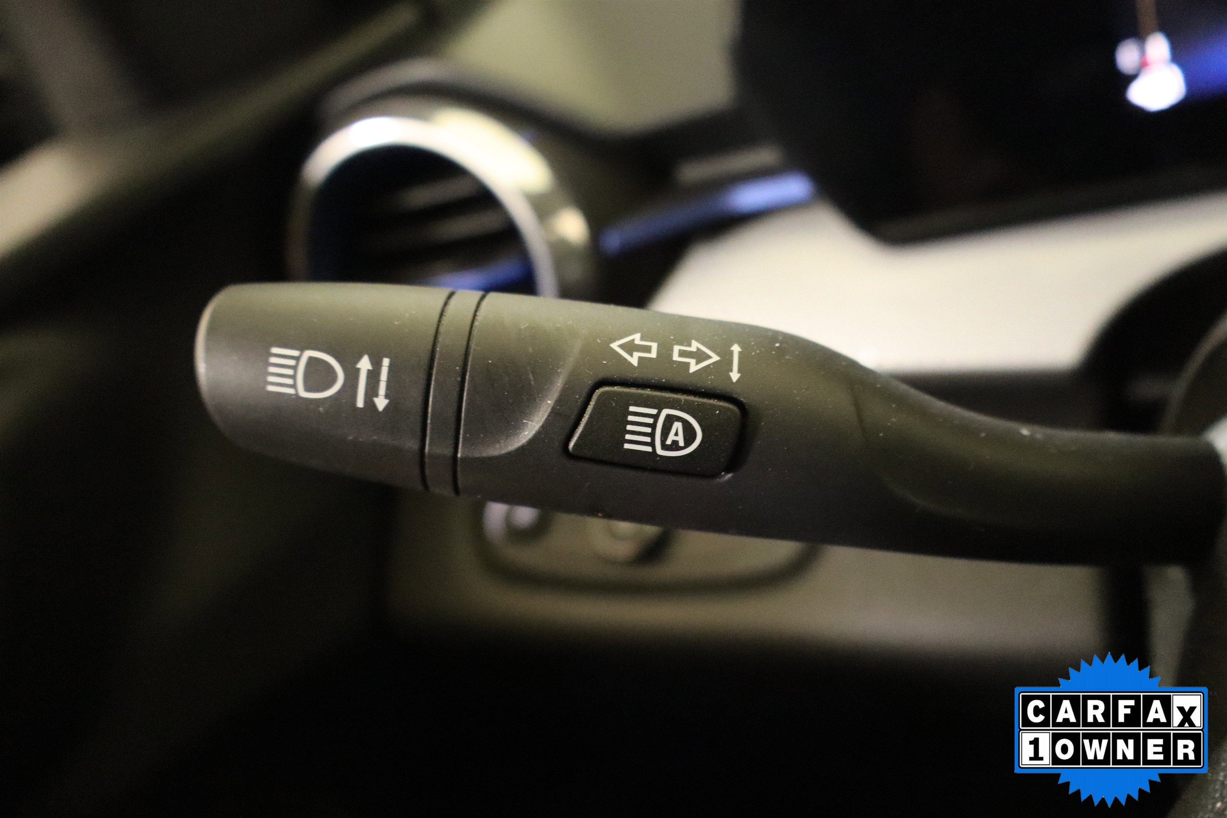 Used 2025 Chevrolet Trax LT FWD image 30