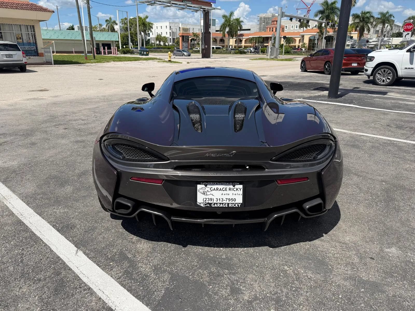 Used 2017 McLaren 570S Coupe RWD image 8