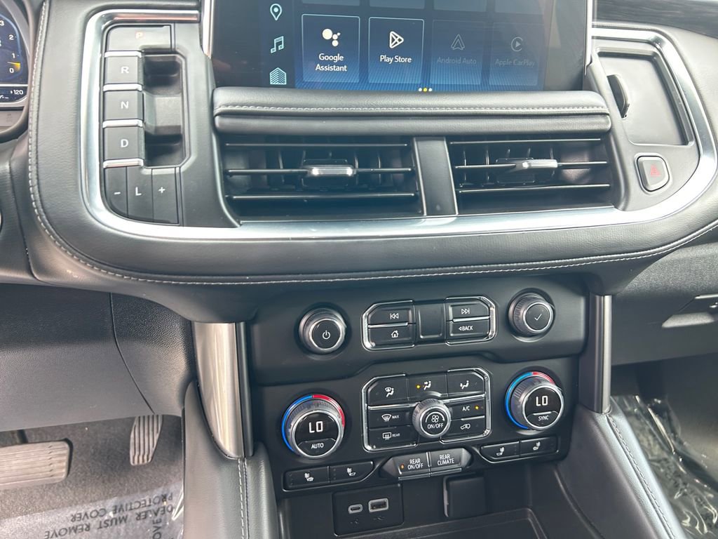 Used 2023 Chevrolet Tahoe Z71 w/ Luxury Package AWD/4WD image 32