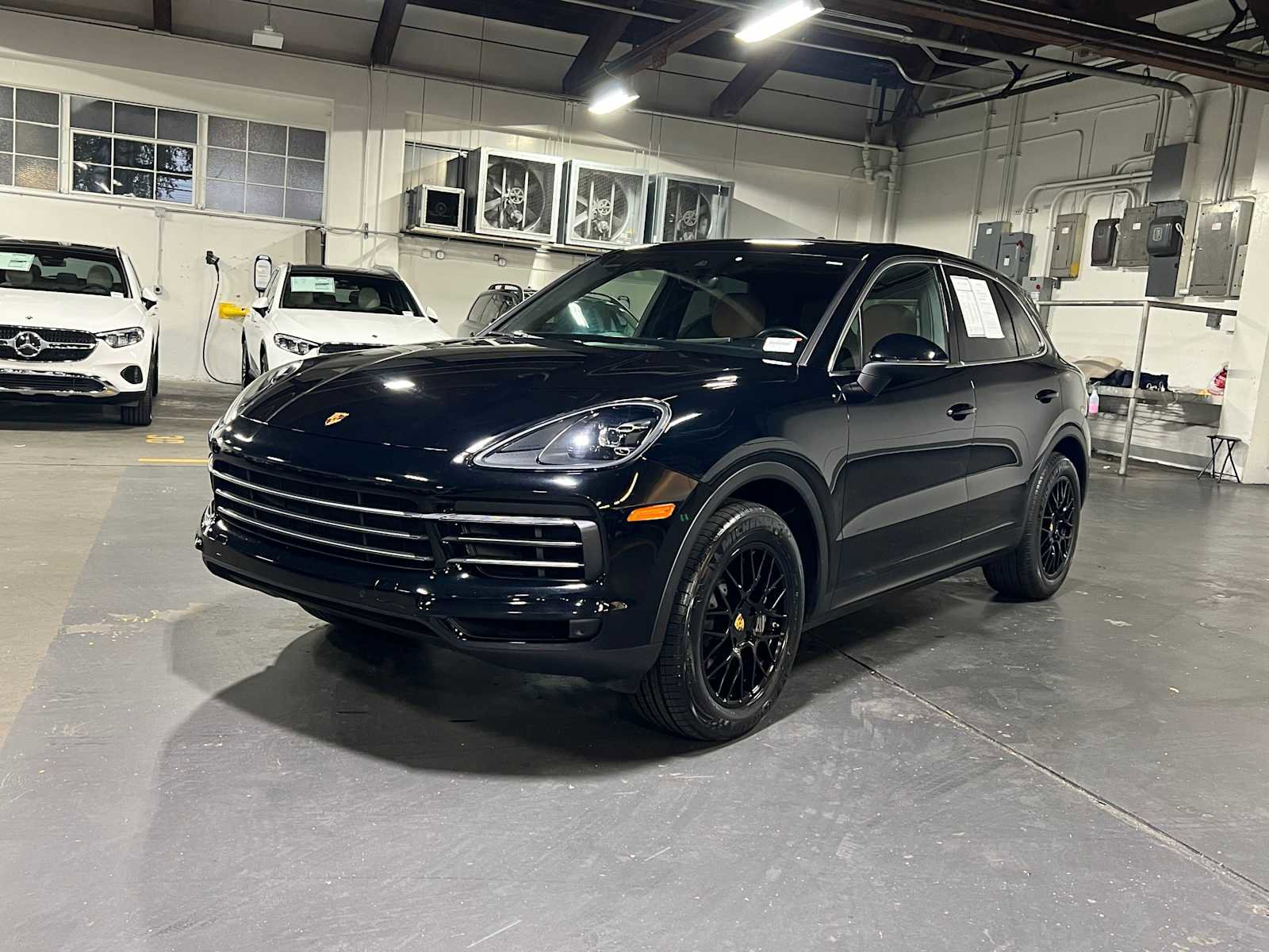 Used 2023 Porsche Cayenne image 7