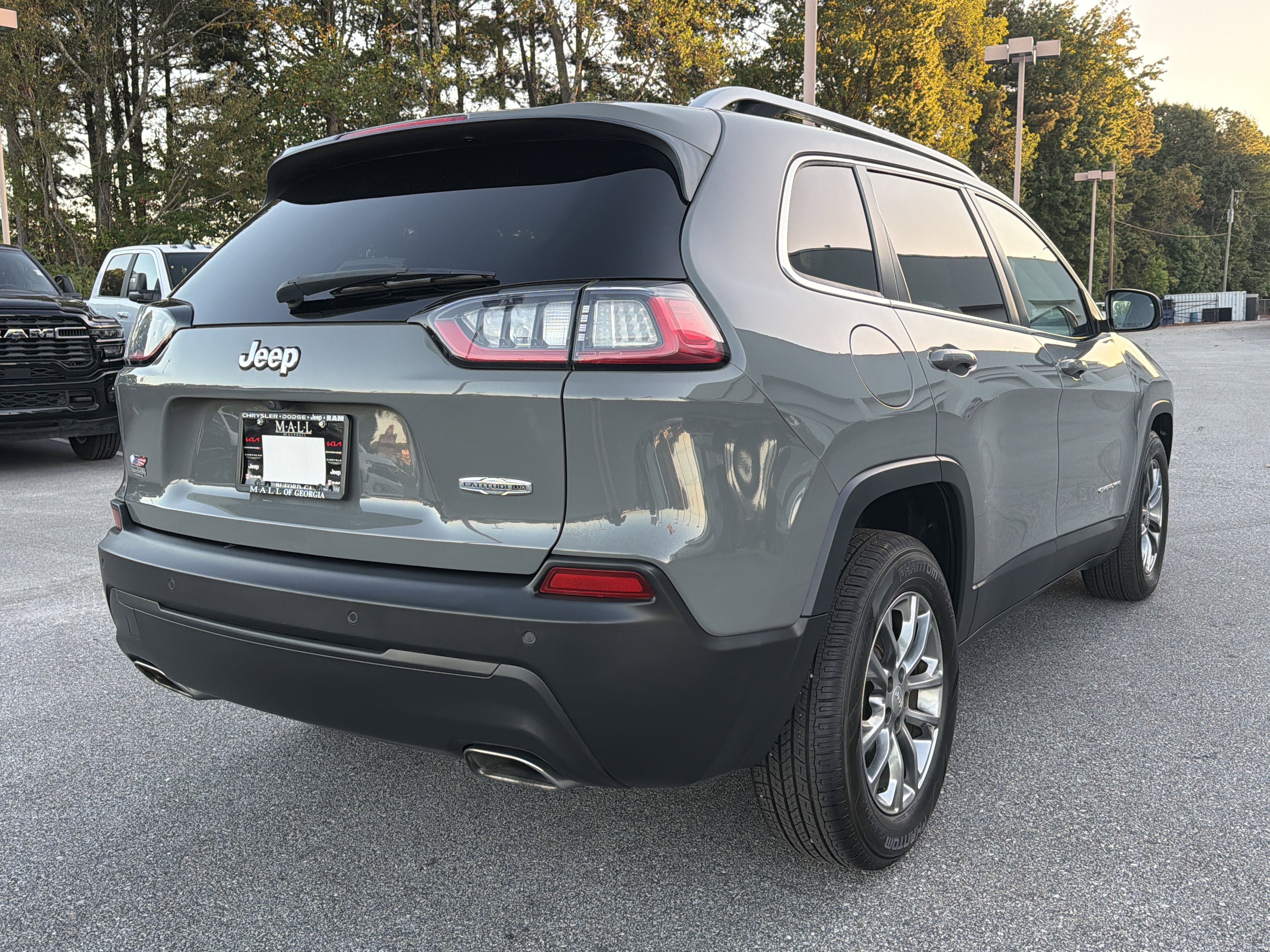Used 2021 Jeep Cherokee Latitude Lux w/ Sun & Sound Group image 6