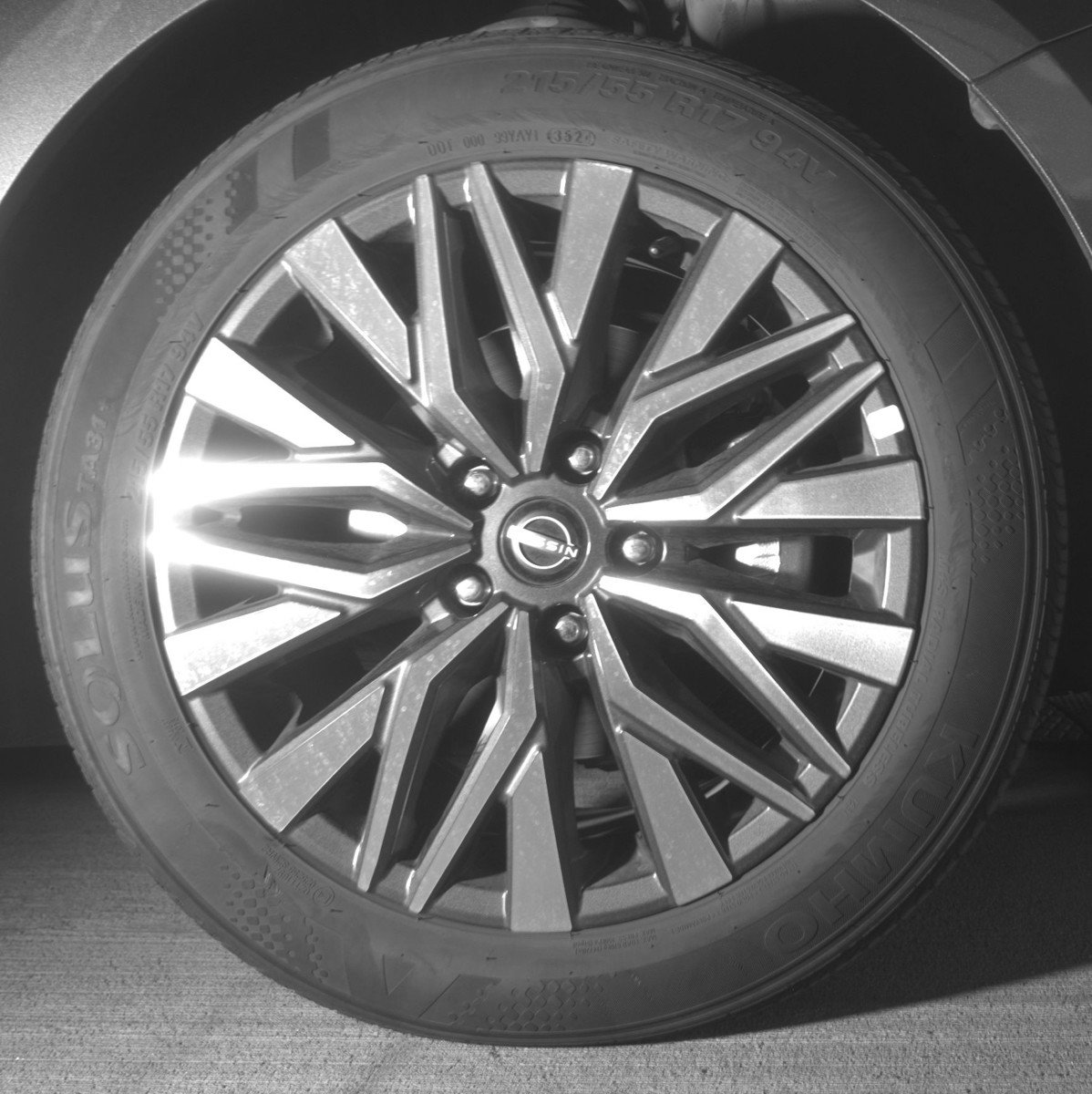 Used 2025 Nissan Altima 2.5 SV image 13