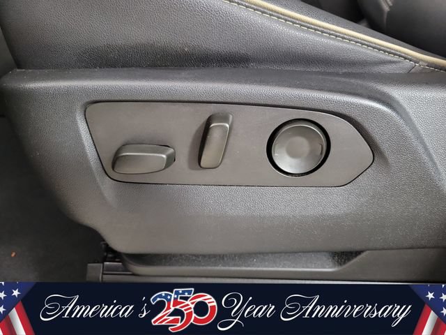 Used 2022 GMC Yukon XL SLT w/ SLT Premium Package AWD/4WD image 21