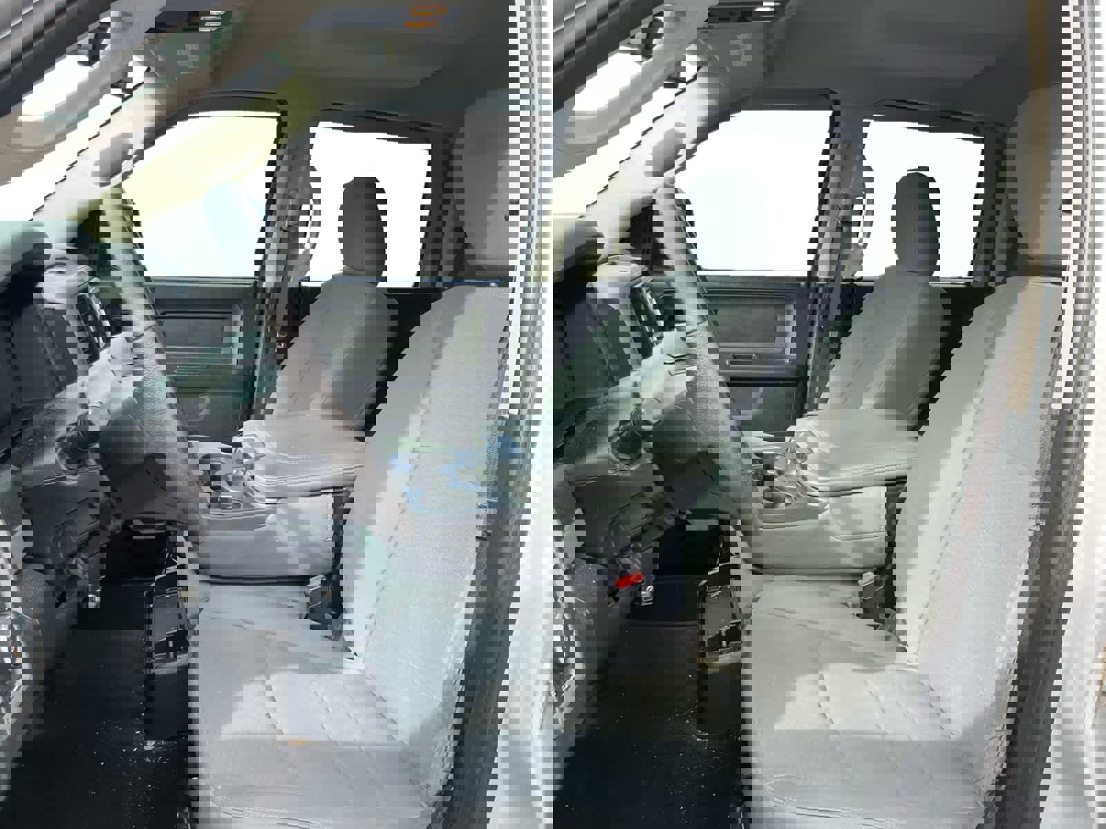 Used 2015 RAM 1500 Express image 9