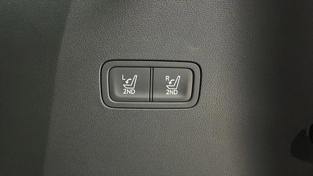 Used 2024 Hyundai Santa Fe Limited FWD image 34