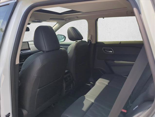 New 2026 Nissan Rogue Platinum w/ Platinum Premium Package AWD/4WD image 18