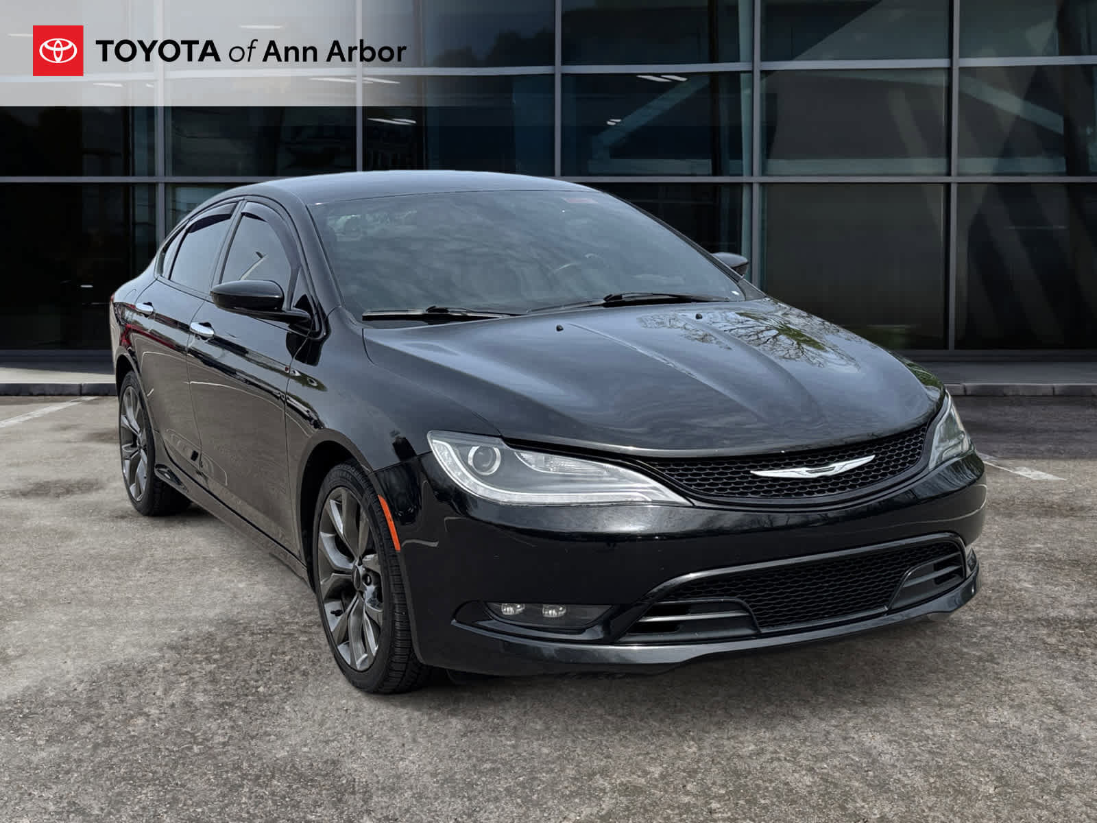 Used 2015 Chrysler 200 S w/ Navigation & Sound Group I AWD/4WD image 1