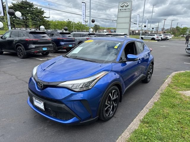 Used 2021 Toyota C-HR XLE FWD image 4