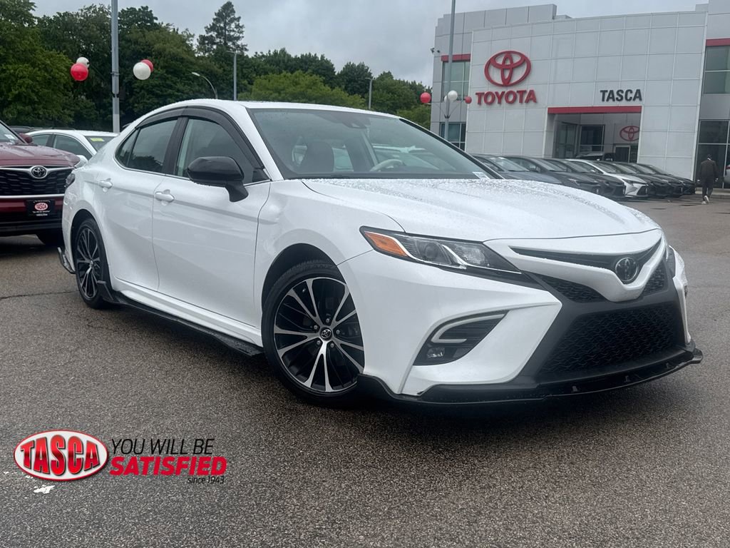 Used 2019 Toyota Camry SE FWD image 1