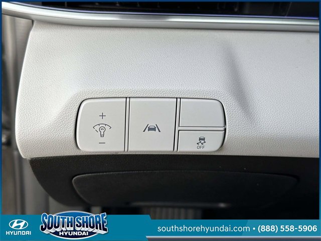 Certified 2023 Hyundai Elantra Limited image 22