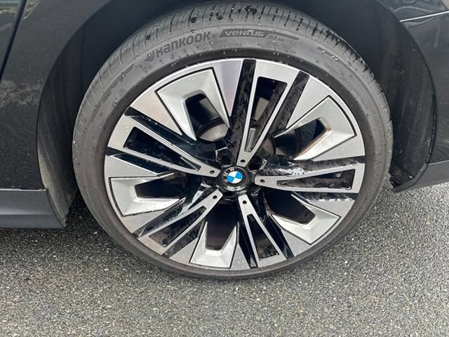 Used 2024 BMW 530i xDrive w/ Premium Package AWD/4WD image 21