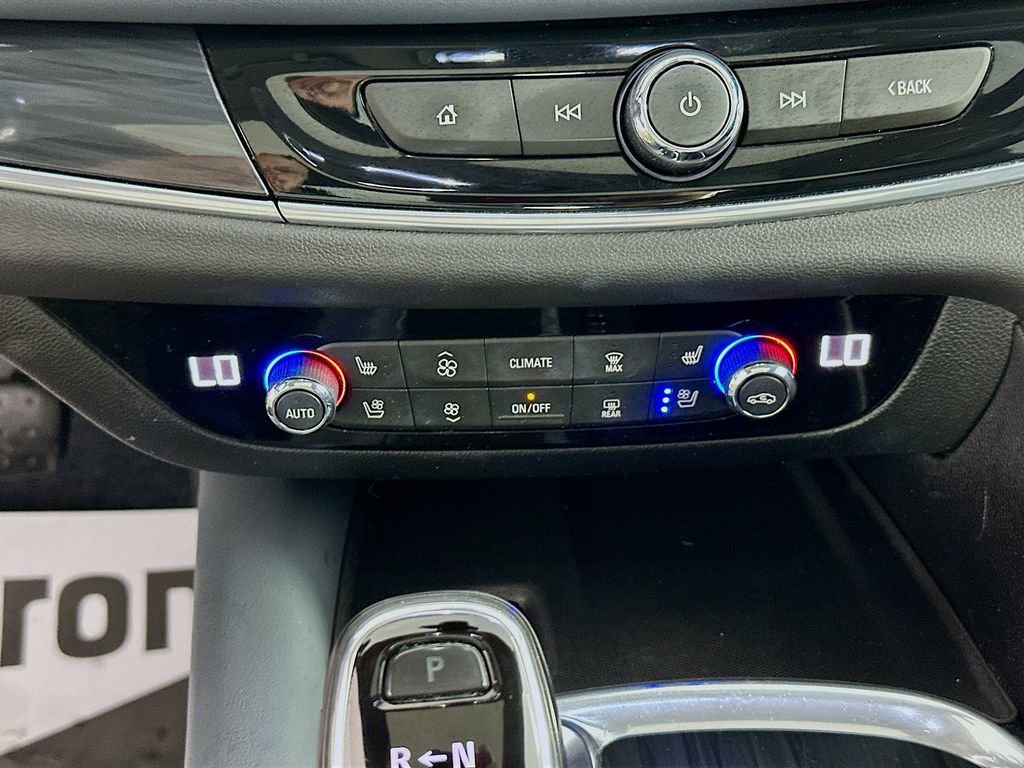 Used 2019 Buick Enclave Premium w/ Experience Buick Package image 15