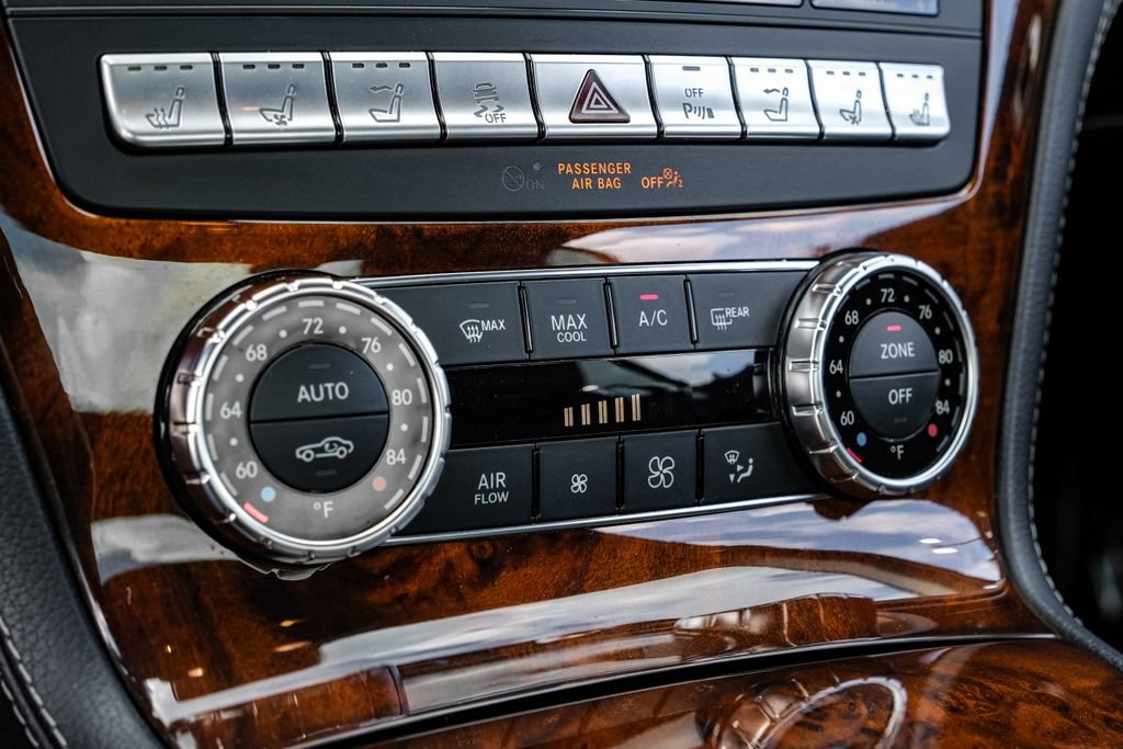 Used 2014 Mercedes-Benz SL 550 image 28