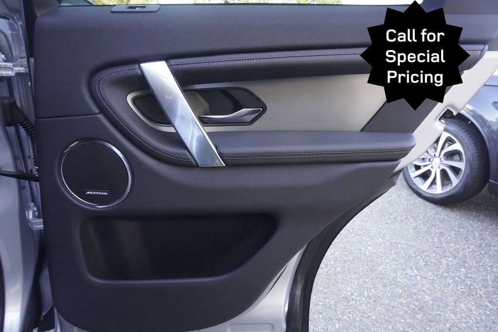 New 2025 Land Rover Discovery Sport Dynamic SE AWD/4WD image 24