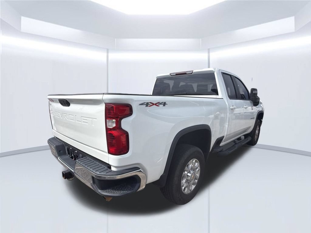 Used 2022 Chevrolet Silverado 2500 LT w/ Convenience Package AWD/4WD image 5
